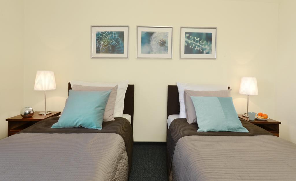 Hotel Pawlakowa Zagroda à Grabiny-Zameczek Chambre photo